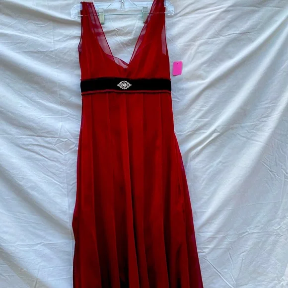 Dresses | 4 Wine Red And Black Gown W Silver Bling | Poshmark